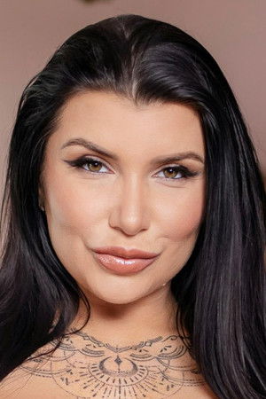 Romi Rain photo