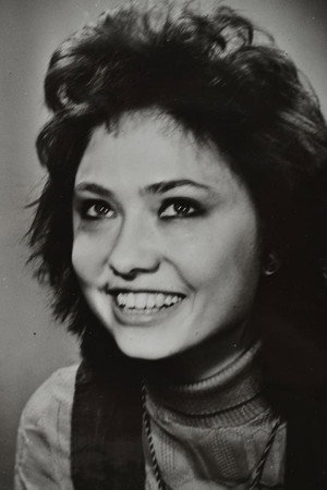 Carmen Mikiver photo