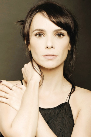 Débora Falabella photo