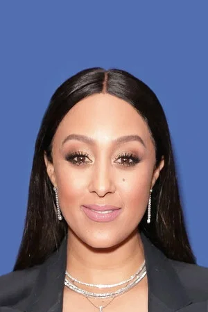 Photo of Tamera Mowry-Housley from the Latest Netflix gallery