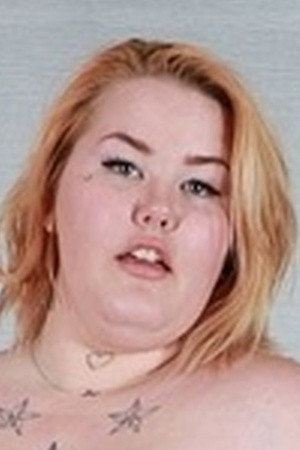 Photo of Lily Monroee from the Latest Netflix gallery
