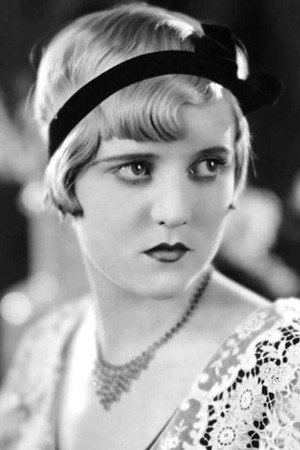 Photo of Ruth Taylor from the Latest Netflix gallery