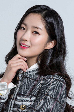 Photo of Kim Hye-yoon from the Latest Netflix gallery