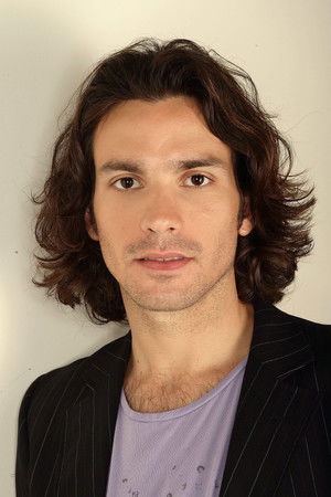 Santiago Cabrera photo