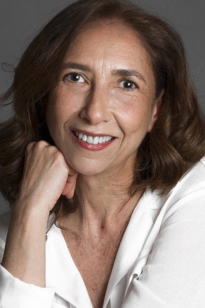 Photo of Elsa Galvão from the Latest Netflix gallery