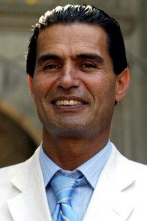 Yaşar Alptekin photo