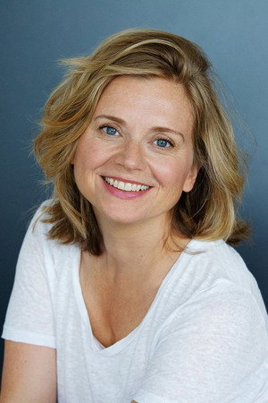 Photo of Nina Weniger from the Latest Netflix gallery