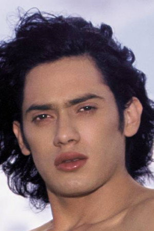 Photo of Renato Leon from the Latest Netflix gallery