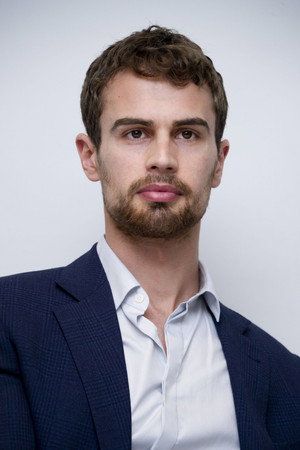 Theo James photo