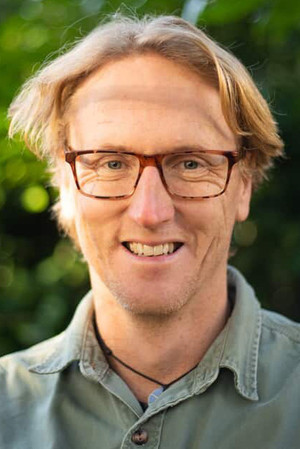 Photo of Ben Wallis from the Latest Netflix gallery