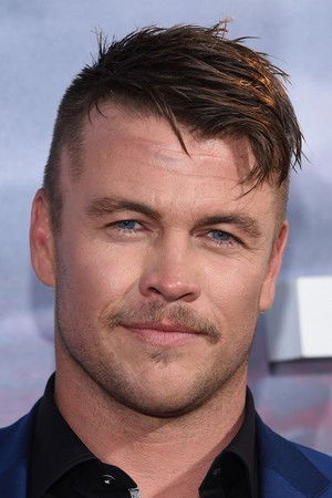 Luke Hemsworth photo