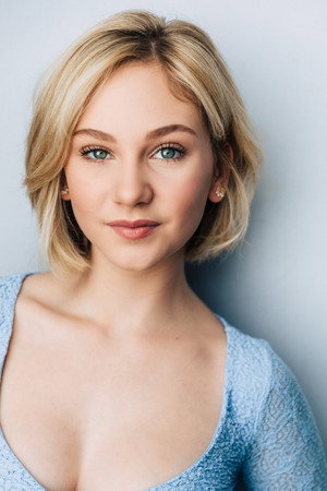 Photo of Lily Brooks O'Briant from the Latest Netflix gallery