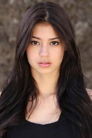 Amber Midthunder photo