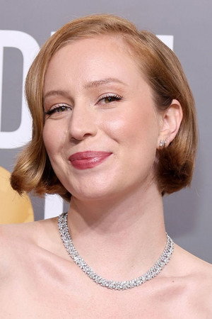 Photo of Hannah Einbinder from the Latest Netflix gallery
