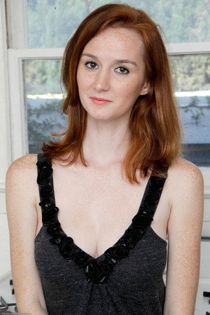 Photo of Dee Dee Lynn from the Latest Netflix gallery