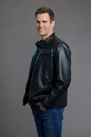 Cameron Mathison photo