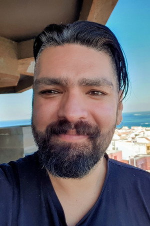 Photo of Diego Valdez from the Latest Netflix gallery