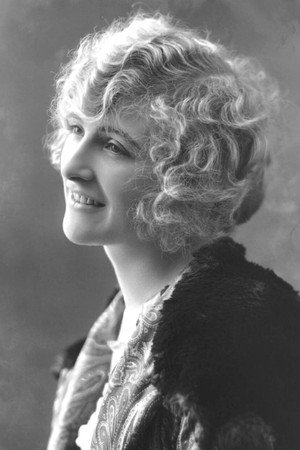 Photo of Maudie Dunham from the Latest Netflix gallery