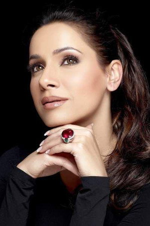 Neelam Kothari photo