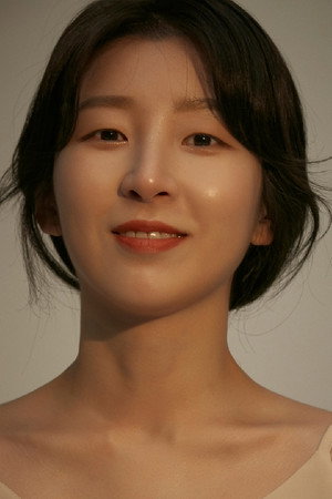 Photo of Han Hye-ji from the Latest Netflix gallery