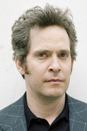 Tom Hollander photo
