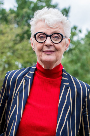 Photo of Carry Slee from the Latest Netflix gallery