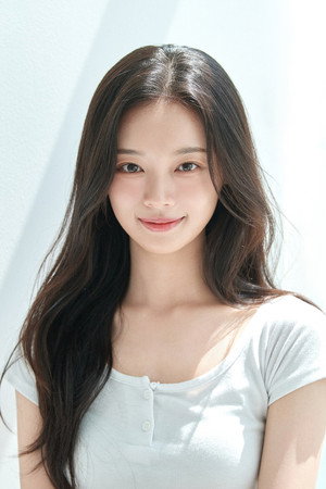 Photo of Choi Da-eum from the Latest Netflix gallery