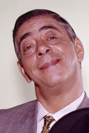 Robert Strauss photo