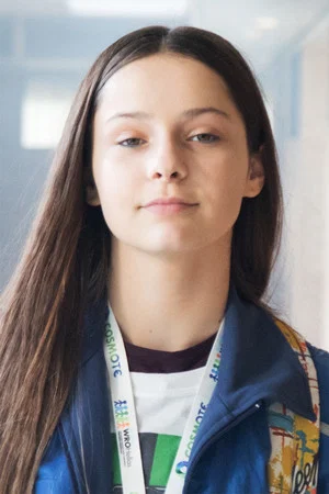 Photo of Maya Pipera from the Latest Netflix gallery