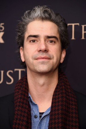 Hamish Linklater photo