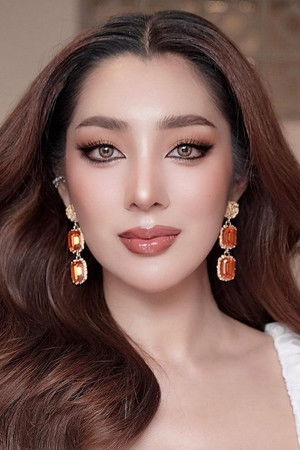 Weerin Kaewpuk photo