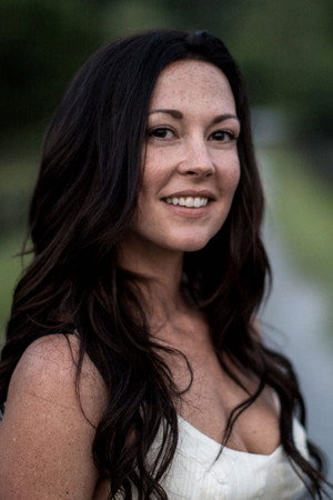 Photo of Amanda Shires from the Latest Netflix gallery