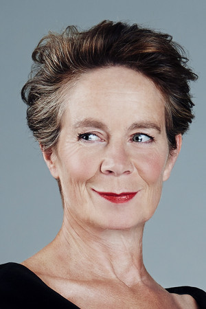 Celia Imrie photo