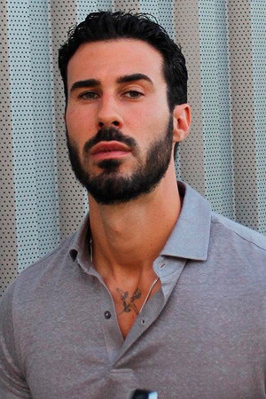 Photo of Alejandro Bernardos from the Latest Netflix gallery