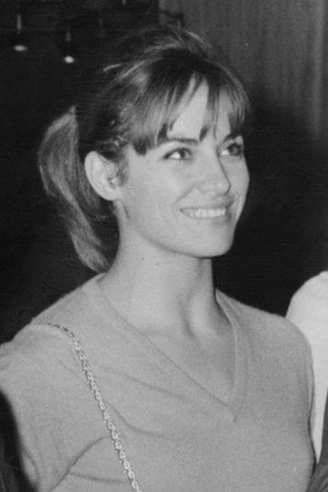 Nathalie Delon photo