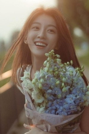 Photo of Lee Su-ji from the Latest Netflix gallery