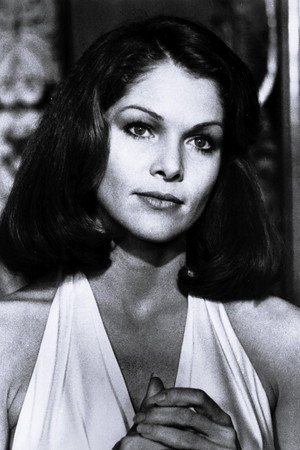 Lois Chiles photo