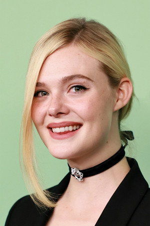 Elle Fanning photo