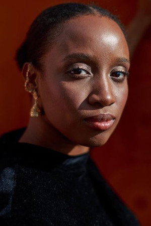 Photo of Ivy Souza from the Latest Netflix gallery