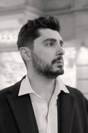 Photo of Deniz Zahmetsiz from the Latest Netflix gallery
