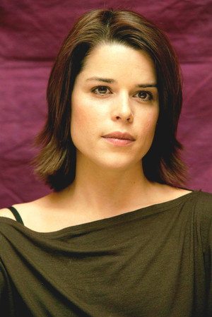 Neve Campbell photo
