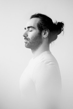 Photo of Eli Maksoudian from the Latest Netflix gallery