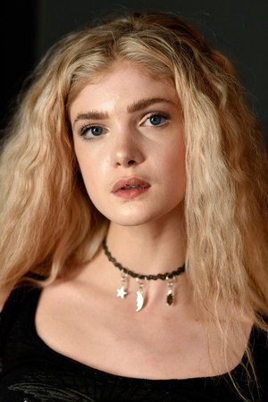 Photo of Elena Kampouris from the Latest Netflix gallery