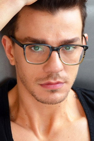 Photo of Seth Roberts from the Latest Netflix gallery