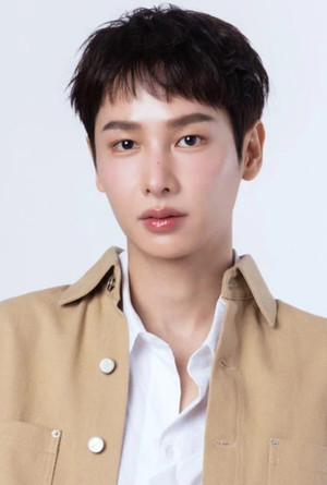 Atthaphan Phunsawat photo