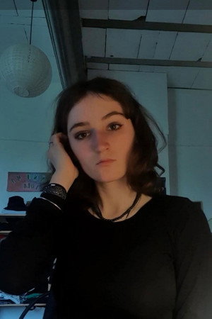 Photo of Lola Caillot--Ricaud from the Latest Netflix gallery