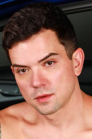 Photo of Dakota Payne from the Latest Netflix gallery