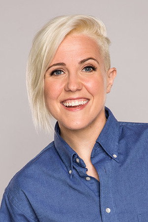 Hannah Hart photo