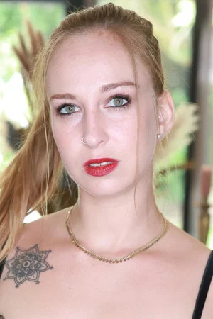 Photo of Alice Martin from the Latest Netflix gallery