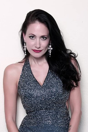 Photo of Michelle Palermo from the Latest Netflix gallery